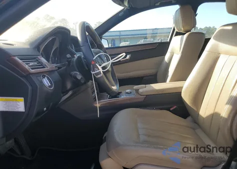 2011 Mercedes-Benz E 550 из США, поврежденный, VIN WDDHF7CB4BA428874